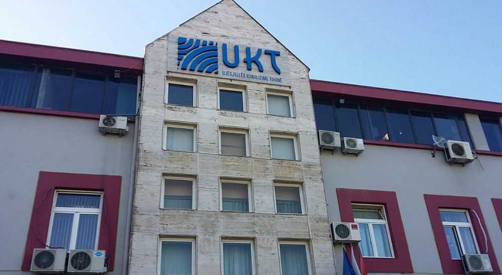 Ujesjellesit nuk mbulojne dot kostot, vetem 3 shoqeri me bilanc pozitiv